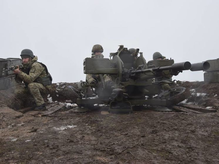 На Донбассе ранили двух украинских военнослужащих, убит один боевик &ndash; штаб операции Объединенных сил