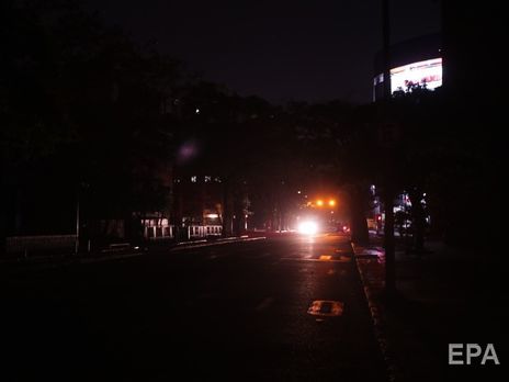 Свет отсутствует в том числе в центре Каракаса