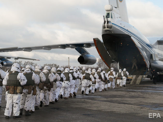 Порошенко заявив, що на Донбасі українська армія захищає східний фланг НАТО