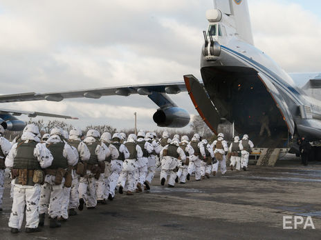 Порошенко заявив, що на Донбасі українська армія захищає східний фланг НАТО