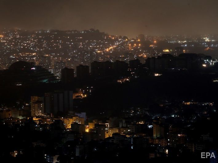 Влада Венесуели заявила, що їй удалося оперативно відновити енергопостачання в країні