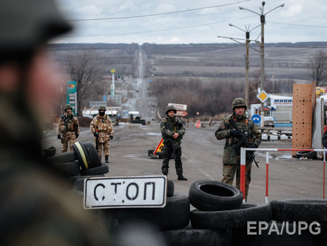 Яценюк: Кабмин готовит законопроект по наведению порядка на так называемой линии столкновения на Донбассе