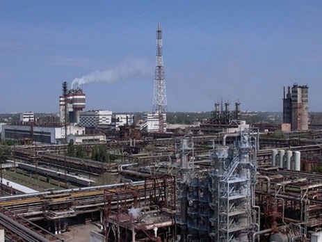 Компания Фирташа заявляет, что Яценюку надо думать не о переделе собственности, а о консолидации общества и прекращении падения экономики