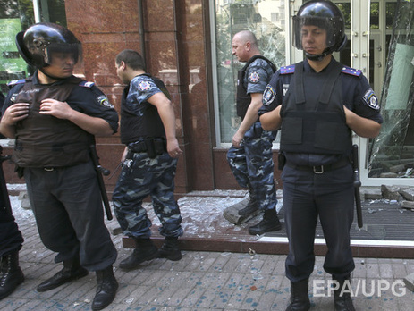 Дайджест 5 июня: В Киеве милиция усиливает патрулирование улиц, проведена зачистка Марьинки, в Донецке боевики ограбили центральный офис банка Александра Януковича