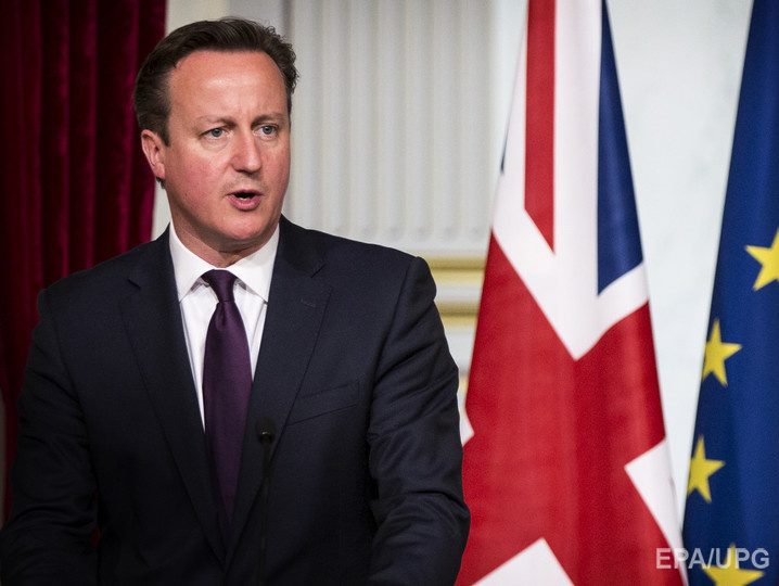 Премьер Великобритании Кэмерон призвал активизировать борьбу с коррупцией на примере ФИФА