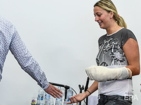 У Чехії чоловіка, який напав із ножем на тенісистку Квітову, засудили до восьми років в'язниці