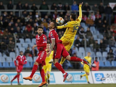 У ФФУ заявили, що процедуру натуралізації Мораєса не було порушено