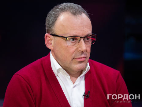 Спивак: Мы не Туркменбаши избираем и не главного сантехника страны. Все, что висит на билбордах, – лохотрон