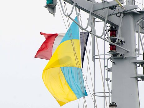 У Чорному морі провели спільне тренування український і французький кораблі. Фоторепортаж