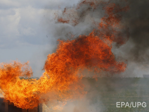 ГСЧС: Под Киевом горит нефтебаза, пострадали четыре работника