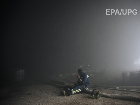 Аваков: Эпицентр возгорания на нефтебазе под Киевом локализован