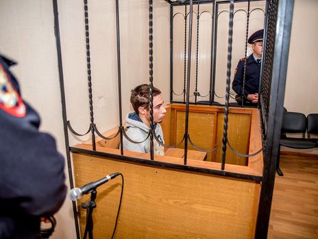 Гриб продовжує тримати голодування, п'є тільки воду – батько