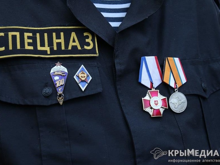 Минобороны РФ наградило "народное ополчение" Крыма медалями