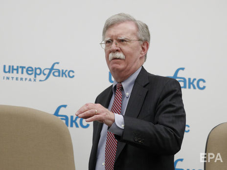 Болтон заявил, что США будут рассматривать развертывание иностранных войск в Венесуэле как угрозу международному миру и безопасности в регионе