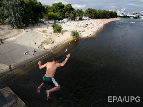 Гидрометцентр: В Украине немного спадет жара