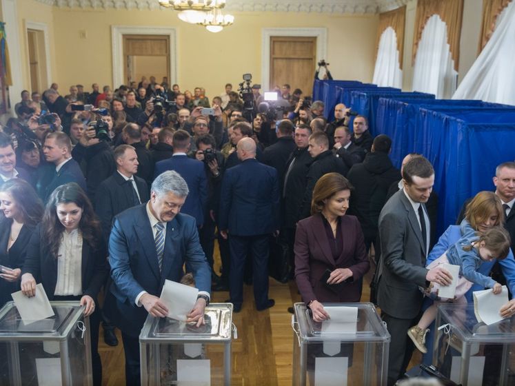 "Волеизъявление граждан будет сохранено". Порошенко проголосовал на выборах президента Украины