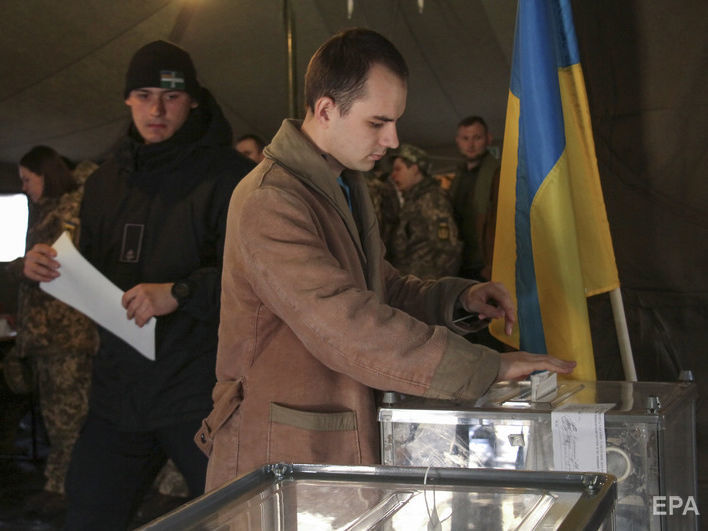 На президентських виборах в Україні станом на 15.00 явка становить 44,45% – дані ЦВК