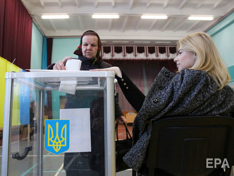 Зеленський лідирує на президентських виборах і виходить у другий тур із Порошенком – дані 