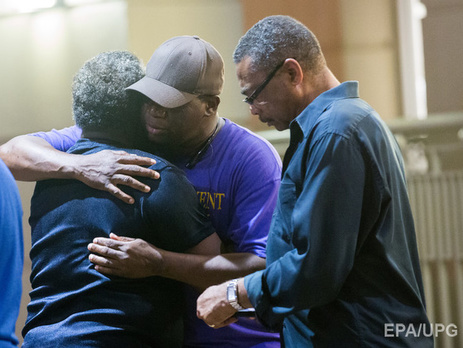 В США мужчина открыл огонь в церкви, погибли девять человек. Фоторепортаж