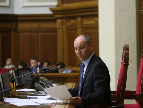 Рада намерена обязать чиновников декларировать имущество, которым они пользуются