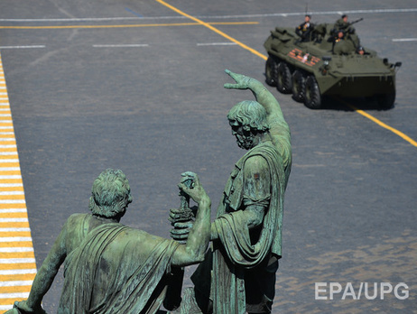 В России во время учений ВДВ из самолета выпала боевая машина десанта с боезапасом