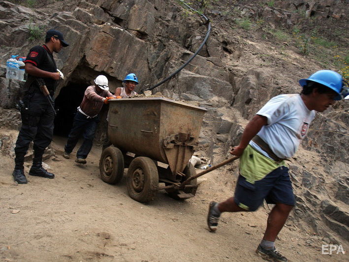 У Перу задихнулося вісім шахтарів, які працювали на нелегальній золотокопальні