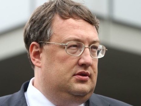 Антон Геращенко о ситуации с ротой МВД 