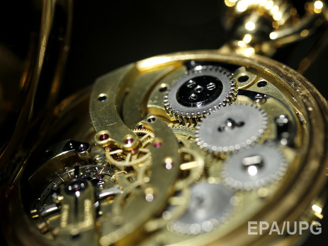 Экспорт швейцарских часов пережил рекордный спад из-за продаж Apple Watch