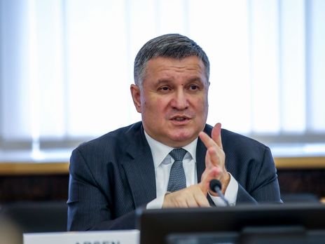 Кабмин запретил нерегулярные авиарейсы между Украиной и Россией