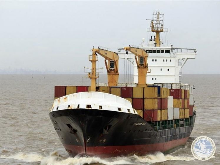 Нігерійські пірати взяли в полон українських моряків