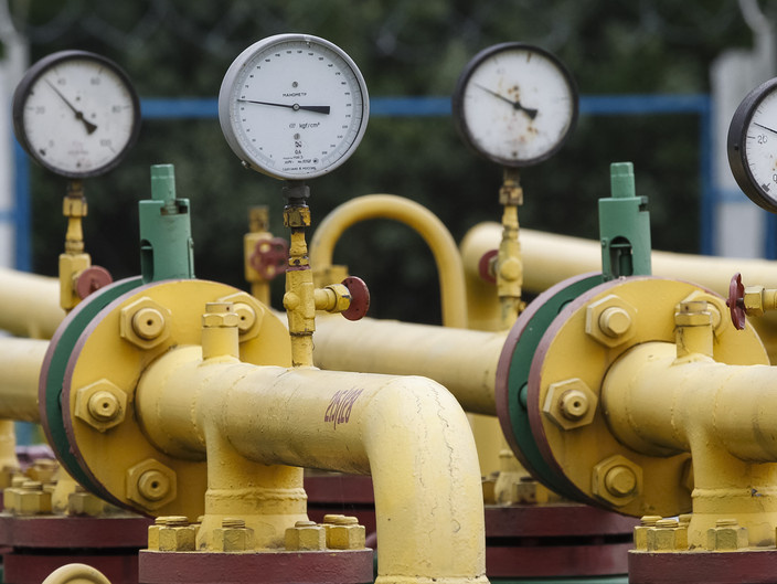 Посол Януконис: Реверсу газа из Литвы в Украину мешает "Газпром"