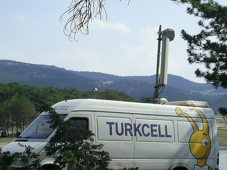 Turkcell хочет выкупить у СКМ оператора мобильной связи life:)