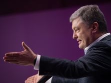 Порошенко: Бути президентом і верховним головнокомандувачем це не гра, це не бажання сподобатися