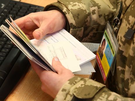 Беларусь выдворила в Украину мужчину, который, вероятно, был замкомандира бандформирования 