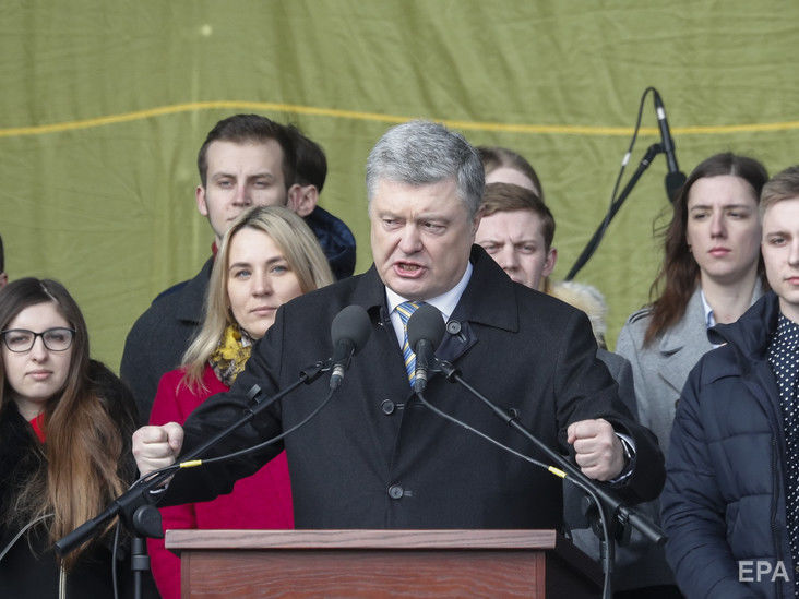 В штабе Порошенко заявили, что планировали включить упоминание про Коломойского в ответ Зеленскому, но передумали