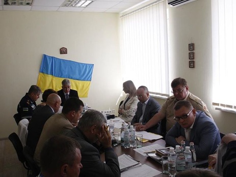 ГСЧС: Штаб по ликвидации пожара на нефтебазе под Киевом продолжает работать в круглосуточном режиме