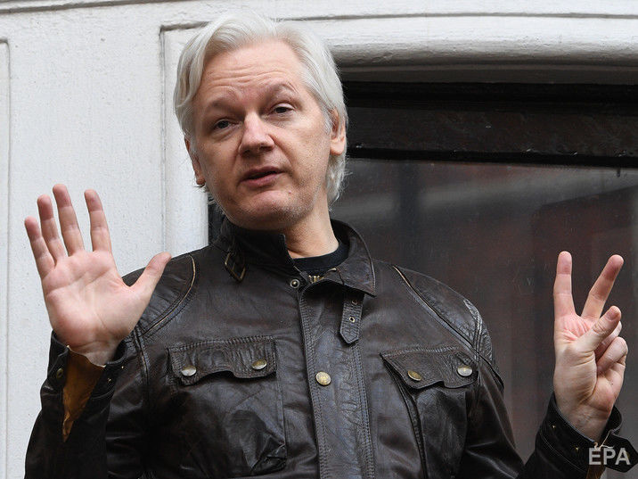 В WikiLeaks сообщили, что Ассанжа намерены выдворить из посольства Эквадора в Лондоне