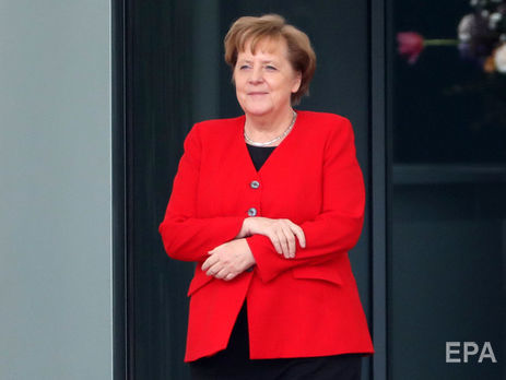 Меркель пригласила Порошенко на встречу в Берлине