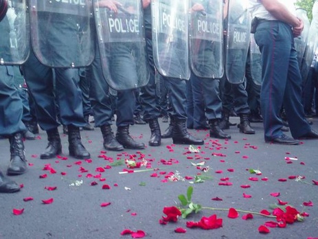 Протесты против повышения тарифов охватили пять городов Армении