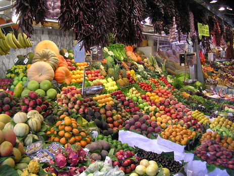 Россия продлила запрет на ввоз импортных фруктов