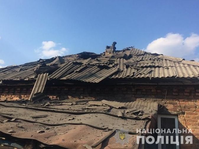 ﻿Бойовики обстріляли прифронтове село в Луганській області – поліція
