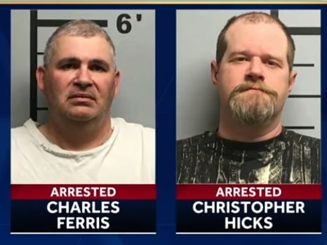 ﻿У США поліція заарештувала двох чоловіків, які по черзі одягали бронежилет і стріляли один в одного