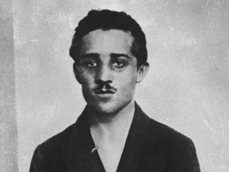 В Сербии открыли памятник Гавриле Принципу