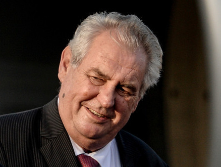 Земан: Под видом беженцев в Европу проникнут радикалы ИГИЛ