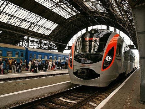 ﻿Уболівальники львівських 