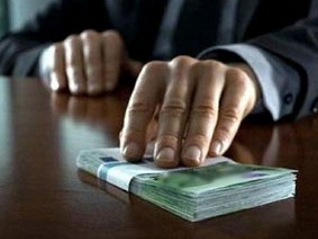 СБУ задержала милиционера-взяточника