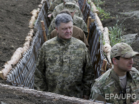 Порошенко: Мы просим у США тяжелое вооружение