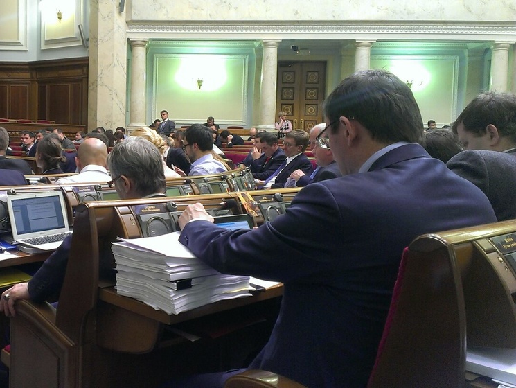 Рада одобрила задержание и арест главы Апелляционного суда Киева Чернушенко