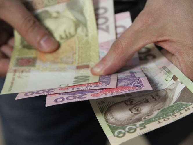Госстат: Реальные доходы граждан Украины уменьшились на 23,5%