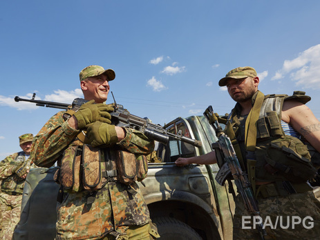 Рада ограничила использование военными мобильных телефонов в зоне АТО